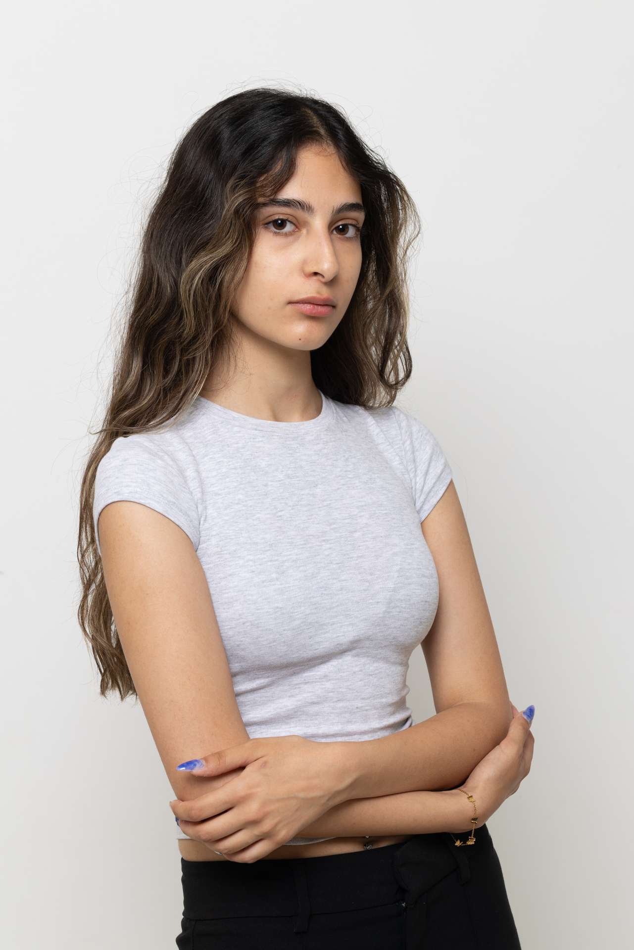 Polas pour mannequin pour un casting au studio à Paris métro Jussieu par Antoine Ravet